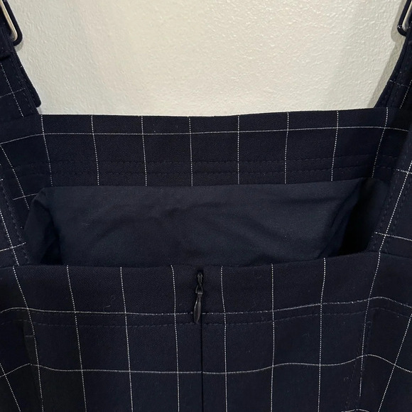 Club Monaco Self Buckle Women’s Check Crop Jumpsuit Navy Size 10 Retail $289 - Picture 8 of 9